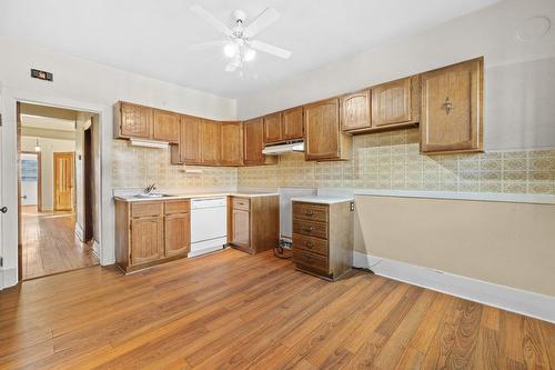 Cuisine - 4457  - 4459 Av. Wilson, Montréal (Côte-Des-Neiges/Notre-Dame-De-Grâce), QC - Indoor Photo Showing Kitchen