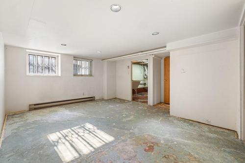 Sous-sol - 4457  - 4459 Av. Wilson, Montréal (Côte-Des-Neiges/Notre-Dame-De-Grâce), QC - Indoor