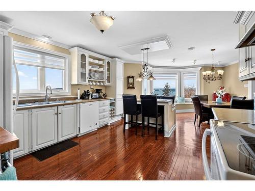 8 Glovers Road, Bareneed, NL 