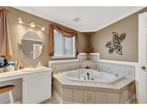 8 Glovers Road, Bareneed, NL 