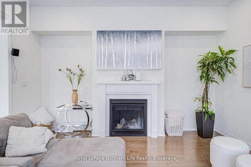 259 Danny Wheeler Boulevard, Georgina (Keswick North), ON - Indoor Photo Showing Living Room With Fireplace