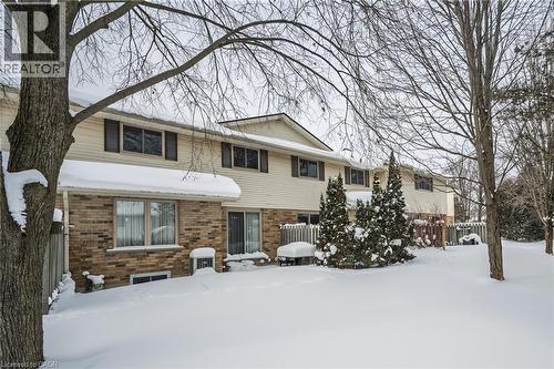 Traditional home featuring brick siding - 375 Kingscourt Drive Unit# 21, Waterloo, ON - Outdoor