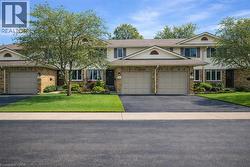 375 KINGSCOURT Drive Unit# 21  Waterloo, ON N2K 3N7