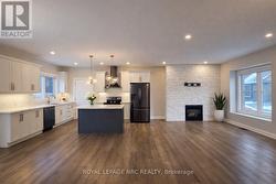 Kitchen Living Room - 