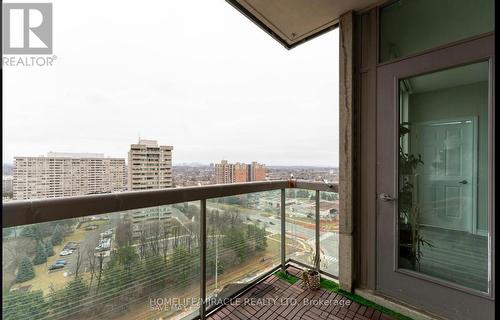 1702 - 3504 Hurontario Street, Mississauga, ON - Outdoor With View With Exterior