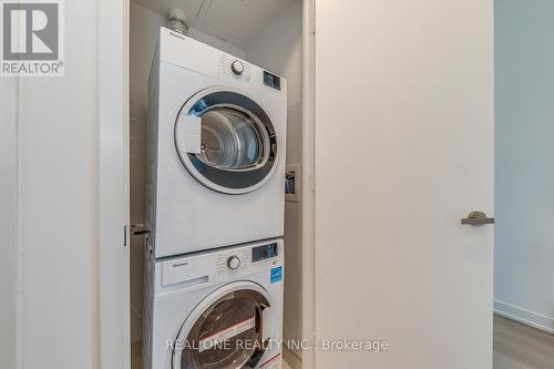 3703 - 3883 Quartz Road, Mississauga, ON - Indoor Photo Showing Laundry Room
