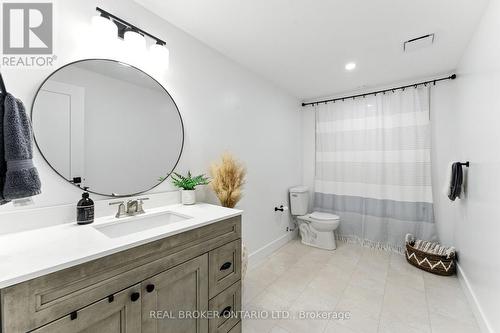 9 Macneil Court, Bayham, ON - Indoor Photo Showing Bathroom