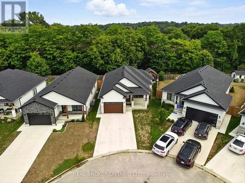 9 Macneil Court, Bayham, ON - Outdoor