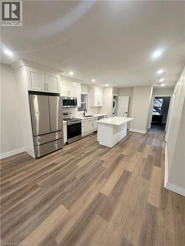748 Barton Street E, Hamilton, ON - Indoor Photo Showing Kitchen