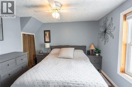 324 Queen Street, Wallaceburg, ON - Indoor Photo Showing Bedroom