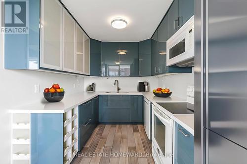 1901 - 195 Wynford Drive, Toronto, ON - Indoor Photo Showing Kitchen With Upgraded Kitchen