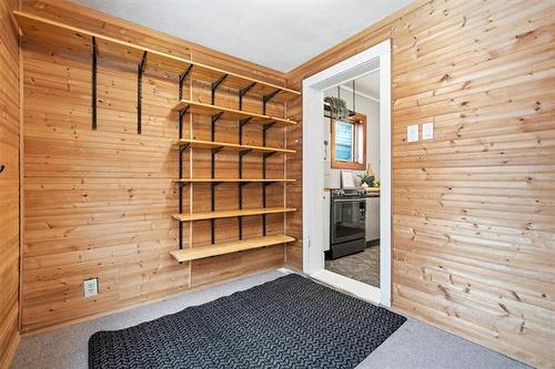 500 Newman St, Winnipeg, MB 