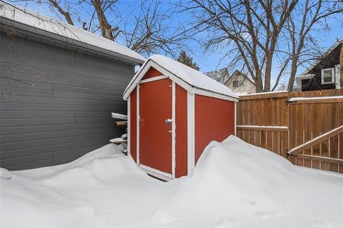 500 Newman St, Winnipeg, MB 