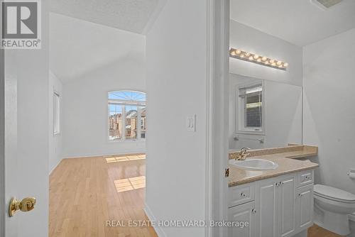 173 Forestwood Street, Richmond Hill, ON - Indoor Photo Showing Bathroom