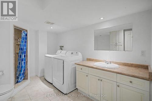 173 Forestwood Street, Richmond Hill, ON - Indoor Photo Showing Laundry Room