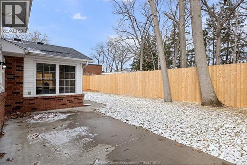 945 Laurier, Lasalle, ON - Outdoor