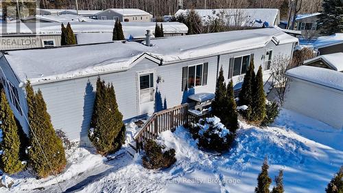 6 OLYMPIA AVENUE  Puslinch, ON N0B 2C0