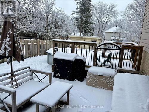 94 Queen Street, Thames Centre (Dorchester), ON - Outdoor With Deck Patio Veranda
