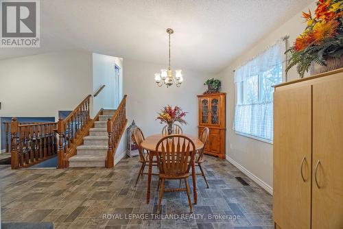 94 Queen Street, Thames Centre (Dorchester), ON - Indoor Photo Showing Dining Room