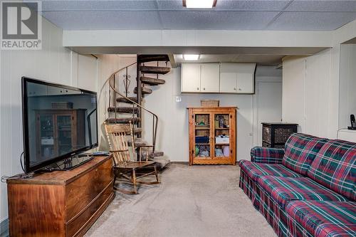 275 Wembley Drive, Sudbury, ON - Indoor