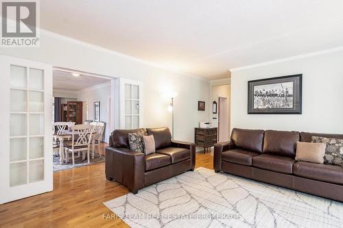 404 Manly Street, Midland, ON - Indoor Photo Showing Living Room