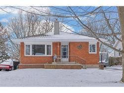 42 GRACE  Leamington, ON N8H 1K9