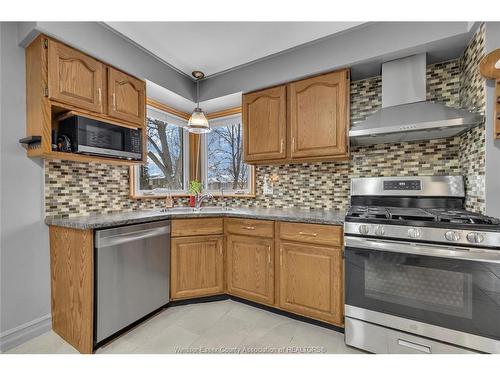 42 Grace, Leamington, ON 