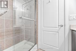 Ensuite Bathroom - 