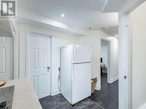 3390 Fountain Park Avenue, Mississauga, ON - Indoor Photo Showing Other Room