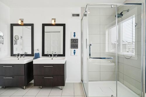 Bathroom - 347 Rue Schubert, Saint-Jean-Sur-Richelieu, QC - Indoor Photo Showing Bathroom