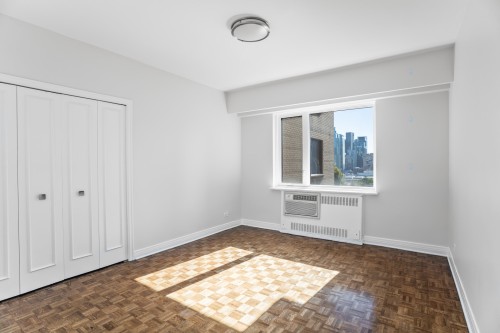 Chambre à coucher principale - 604-3465 Rue Redpath, Montréal (Ville-Marie), QC - Indoor Photo Showing Other Room