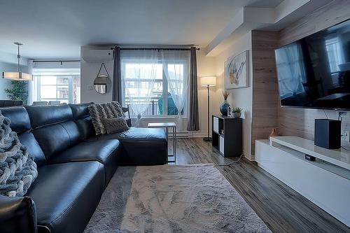Salon - 628 Tsse Dollard, Saint-Amable, QC - Indoor Photo Showing Living Room