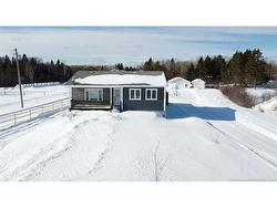 646 Principale  Pointe-Verte, NB E8J 3A1