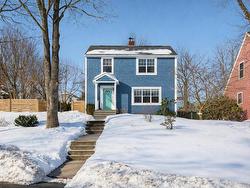 30 Melwood Avenue  Halifax, NS B3N 1E3