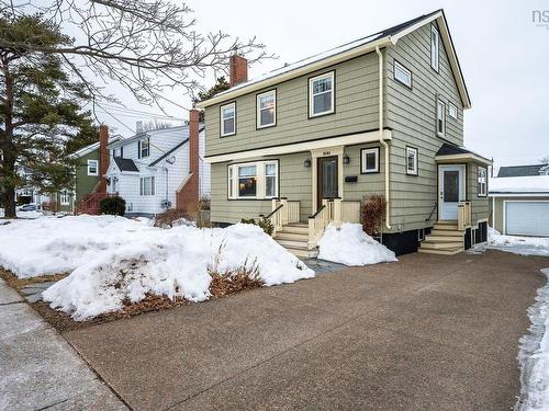 3181 Hemlock Street  Halifax, NS B3L 4B5