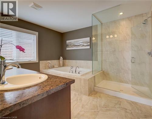928 Evens Pond Court, Kitchener, ON - Indoor Photo Showing Bathroom