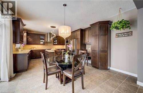 928 Evens Pond Court, Kitchener, ON - Indoor Photo Showing Dining Room