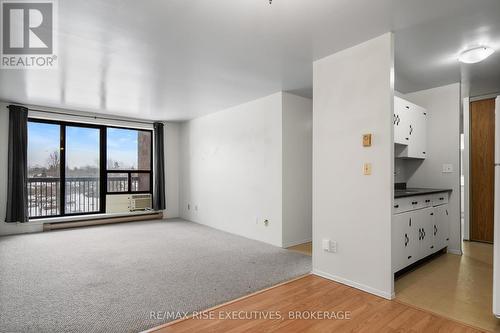 507 - 17 Eldon Hall Place, Kingston (Central City West), ON - Indoor Photo Showing Other Room