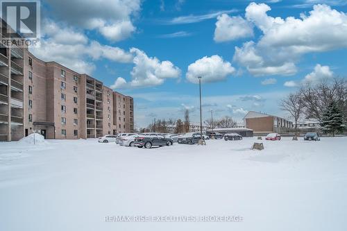 507 - 17 Eldon Hall Place, Kingston (Central City West), ON - Outdoor