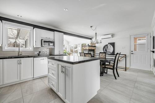 Kitchen - 2018 Rue Arnaud, Québec (Beauport), QC - Indoor Photo Showing Kitchen With Upgraded Kitchen