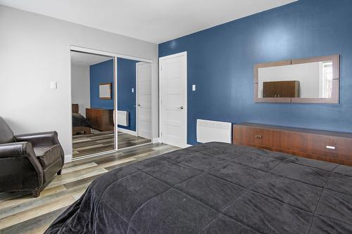 Primary bedroom - 518 Rue Rabelais, Saguenay (Chicoutimi), QC - Indoor Photo Showing Bedroom