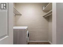 laundry/pantry storage - 