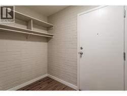 Foyer - 