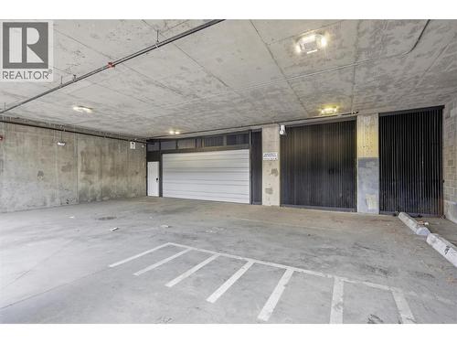 280 Tranquille Road Unit# 405, Kamloops, BC - Indoor Photo Showing Garage