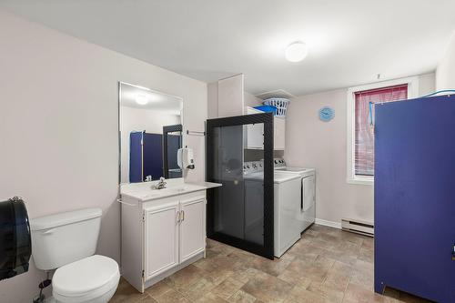 Powder room - 10 Rue Des Peupliers, L'Île-Perrot, QC - Indoor