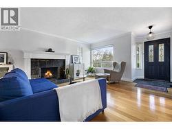 828 NICOLUM COURT  North Vancouver, BC V7H 2R8