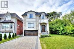 112 ALFRED AVENUE  Toronto, ON M2N 3H7