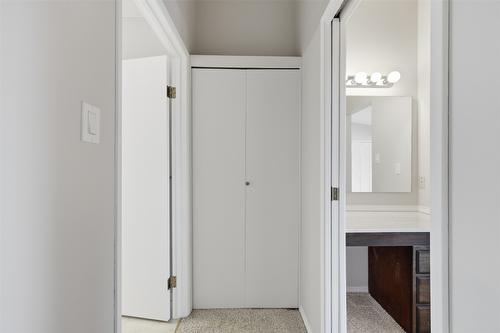 14-1555 Summit Drive, Kamloops, BC - Indoor Photo Showing Other Room