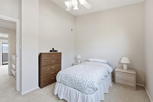 14-1555 Summit Drive, Kamloops, BC - Indoor Photo Showing Bedroom