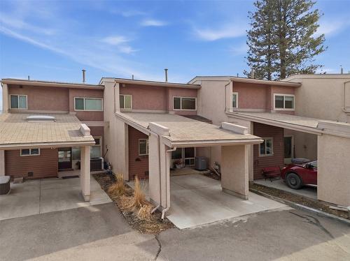 14-1555 Summit Drive, Kamloops, BC - Outdoor